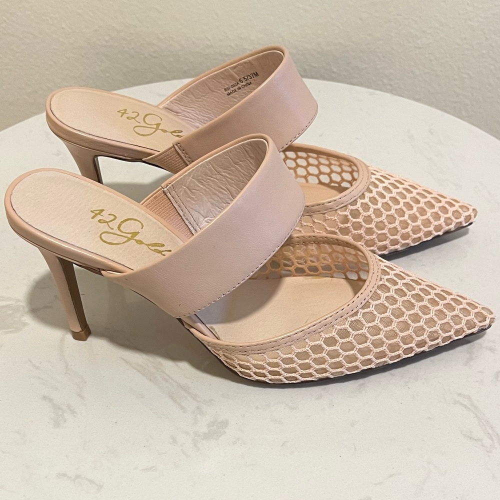 42Gold “Ronnie” mesh/nude NWT!